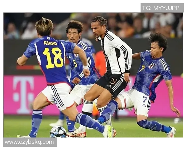 足球场上的不速之客 那些与足球格格不入的球星们