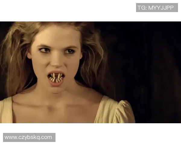 足球球星因意外遭遇突如其来的惊吓瞬间表情崩溃反应引发热议 足球球星因意外遭遇突如其来的惊吓瞬间表情崩溃反应引发热议